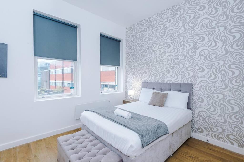 Stylish Apartment Located In The City Centre Of Liverpool Exterior foto